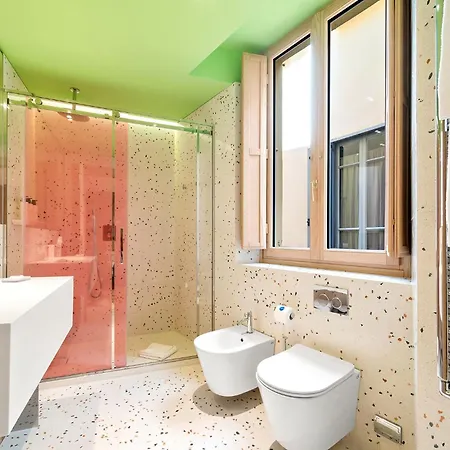 Milu Hotel 4*