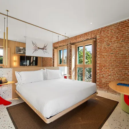 Hotel Milu 4*